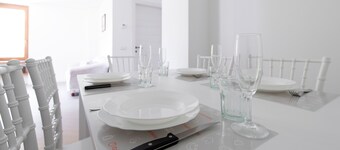 Villa Tola - Verde - One Bedroom Apartment, Sleeps 3