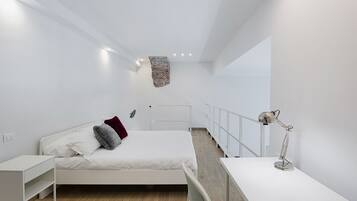 Design Apartment | 1 bedroom, cots/infant beds, free WiFi