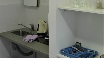 City Studio, City View | Private kitchen | Mini-fridge, stovetop, electric kettle, toaster