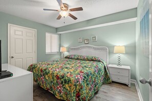 3 bedrooms, iron/ironing board, free WiFi