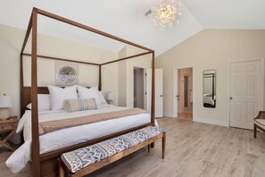 3 habitaciones, tabla de planchar con plancha, wifi y ropa de cama