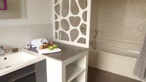 Uklassifisert bilde, 3 av 48, knapp