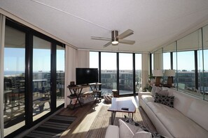 Immagine non classificata, 4 di 25, pulsante