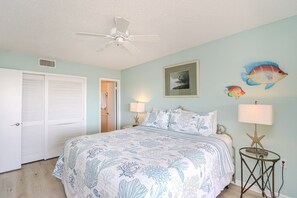 2 bedrooms, iron/ironing board, free WiFi, bed sheets - Island South 33 Ocean View Condo On Third Floor (St. Augustine)