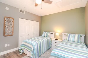 2 bedrooms, iron/ironing board, free WiFi, bed sheets