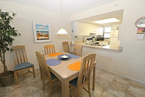 Dining - Ocean Village Club Condo L24 (St. Augustine)