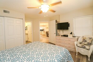 2 bedrooms, iron/ironing board, free WiFi, bed sheets - Ocean Village Club Condo R23 (St. Augustine)