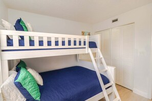 3 chambres, fer et planche à repasser, Wi-Fi, literie fournie