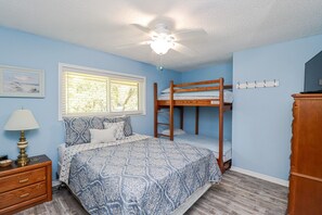 2 bedrooms, iron/ironing board, free WiFi, bed sheets