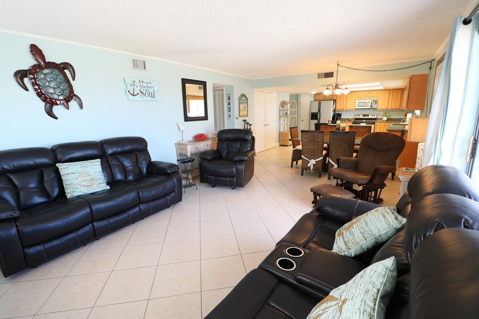 Televisión y reproductor de DVD 