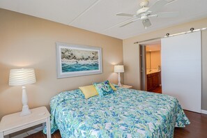 2 bedrooms, iron/ironing board, free WiFi, bed sheets - Windjammer 415 -Two Bedroom Direct Oceanfront, Gorgeous Water Views (St. Augustine)