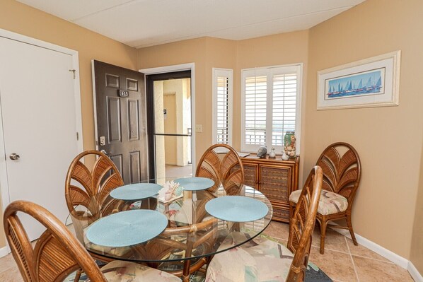 Dining - Windjammer 415 -Two Bedroom Direct Oceanfront, Gorgeous Water Views (St. Augustine)