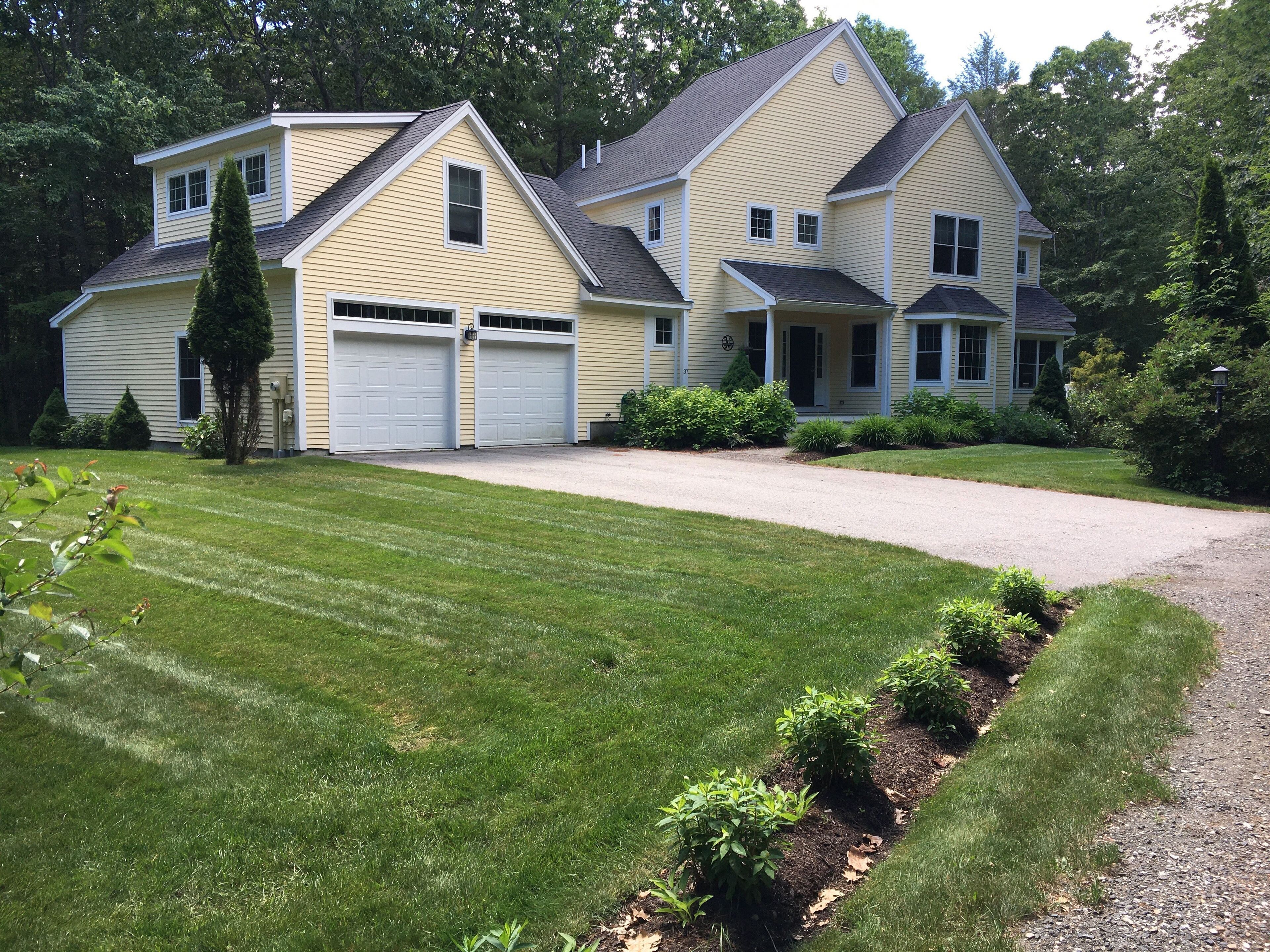 PERFECT FOR FAMILIES, 5 BR private home in OGT walk to town & beach