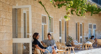 Mantur Jerusalem Mountains by Selina