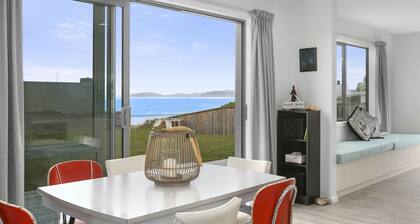 Karitane Beach Retreat - Karitane Holiday Home