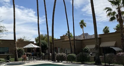 Desert Escape With Pool!