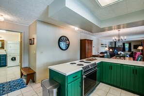 Fridge, microwave, oven, stovetop - Bluff`s Charm: private lake home on Keuka Lake with private beach area, single story home (Penn Yan)