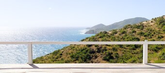 New House with Amazing Views & Pool!