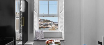 Golden Vanity Suite - Sea View - Free Wi-Fi