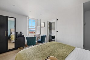 1 bedroom, iron/ironing board, Internet, bed sheets