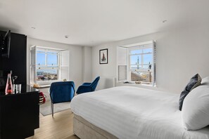 1 bedroom, iron/ironing board, Internet, bed sheets - Pilgrim Suite - Sea view - Free Wi-Fi (Brixham)