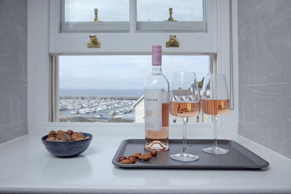 الطعام والشراب