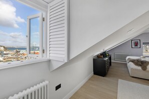 1 habitación, tabla de planchar con plancha, internet y ropa de cama 