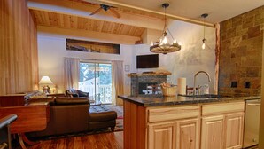 House, Multiple Beds, Courtyard View (Bed-N-Bliss) | Private kitchen - Bed-n-bliss (Kings Beach)