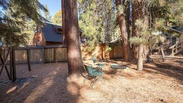 Nhà, nhiều giường (The Raccoon Shanty) | Khuôn viên nơi lưu trú