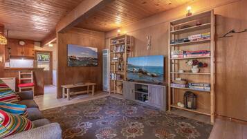 Rumah, Beberapa Tempat Tidur (The Raccoon Shanty) | Area keluarga