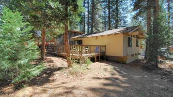 House, Multiple Beds (Dolly Varden Cottage) | Exterior