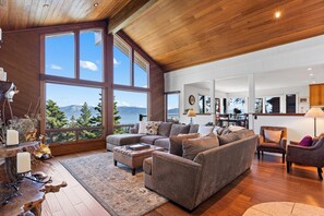 House, Multiple Beds, Lake View (Luxury Lakeview Retreat - Hot Tub, SU) | Living area | Books, stereo - Luxury Lakeview Retreat - Hot Tub, Sup, Sauna & More! (Carnelian Bay)