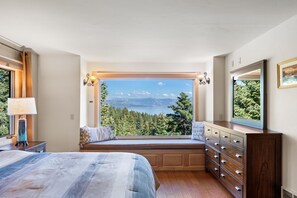 House, Multiple Beds, Lake View (Luxury Lakeview Retreat - Hot Tub, SU) | 5 bedrooms, individually decorated, individually furnished - Luxury Lakeview Retreat - Hot Tub, Sup, Sauna & More! (Carnelian Bay)