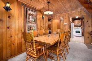 House, Multiple Beds (SKI LEASE "Ons Huis Cabin") | Private kitchen