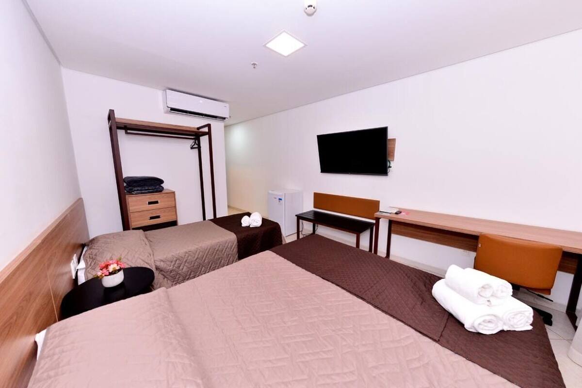 Colchones con efecto memoria, minibar, wifi gratis y ropa de cama