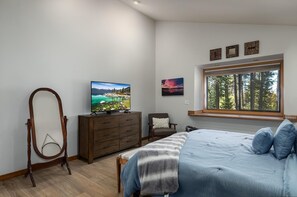 House, Multiple Beds, Lake View (Sandy Shores Villa)