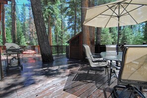 Casa, varias camas (The Bernstein Bear Cabin) | Balcón