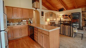 House, Multiple Beds (Cedar Flat Lookout) | Private kitchen - Cedar Flat Lookout (Carnelian Bay)