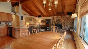 House, Multiple Beds (Cedar Flat Lookout) | Private kitchen - Cedar Flat Lookout (Carnelian Bay)