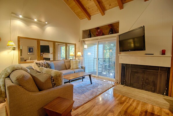 Condo, Multiple Beds (The Jewel Box) | Living room - The Jewel Box (Carnelian Bay)