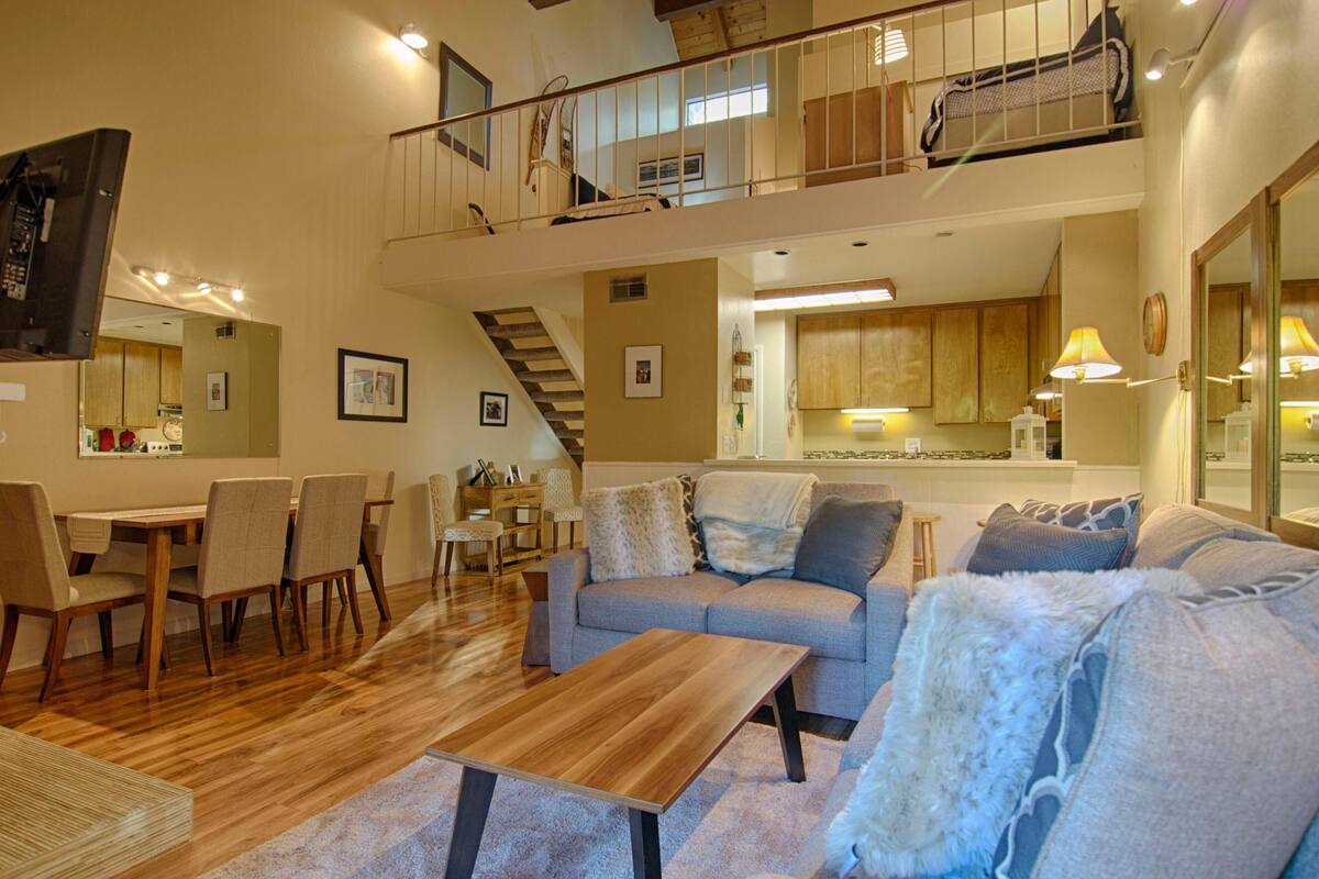 Condo, Multiple Beds (The Jewel Box) | Living room