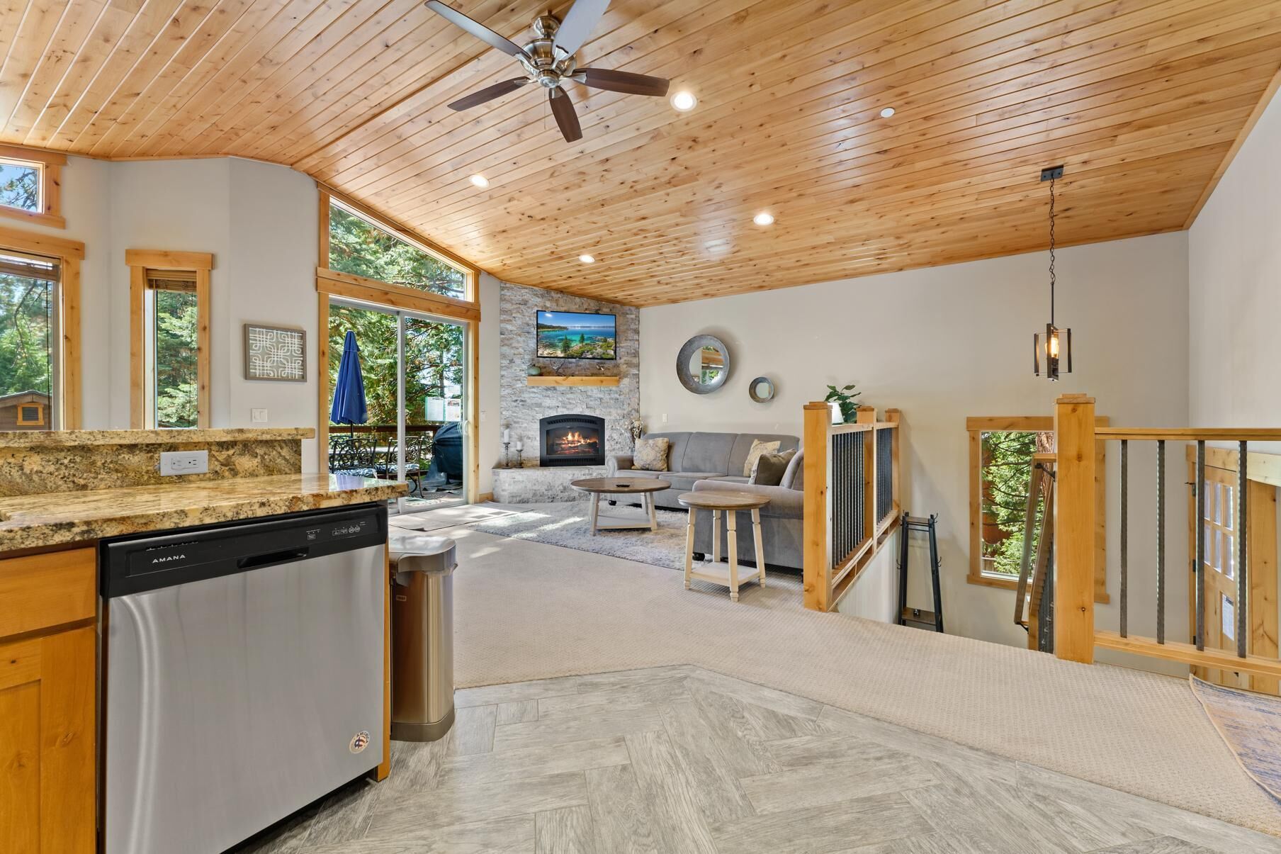 House, Multiple Beds (The Speckled Gem) | Living area | 46-inch Smart TV with digital channels, TV, fireplace