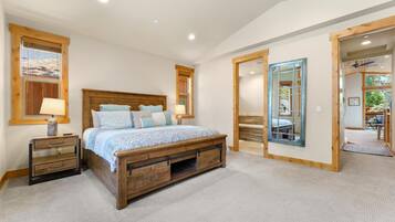 House, Multiple Beds (The Speckled Gem) | 3 bedrooms, premium bedding, individually decorated