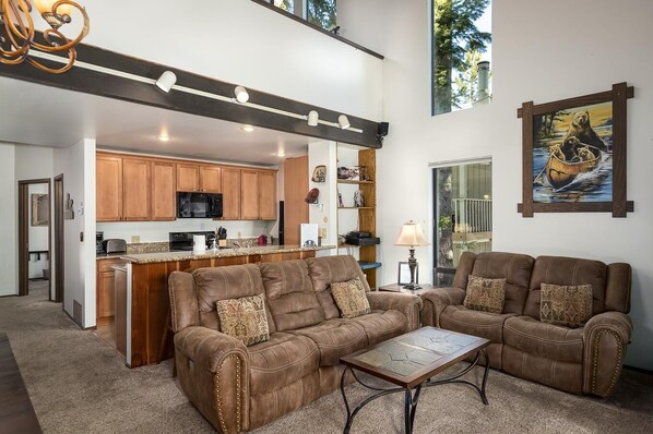 Condo, Multiple Beds (The Kingswood Retreat) | Living room