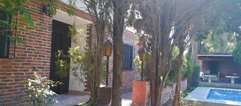 Espaciosa casa con alberca y asador en el Club de Golf Tequisquiapan