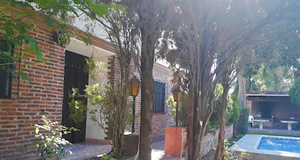 Espaciosa casa con alberca y asador en el Club de Golf Tequisquiapan