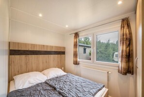 2 室のベッドルーム、WiFi