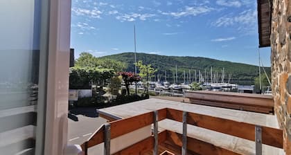 Ferienwohnung Direkt am Strand mit Edersee Blick / Edertal/ Rehbach