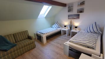 2 bedrooms, free WiFi, bed sheets