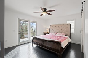 4 bedrooms